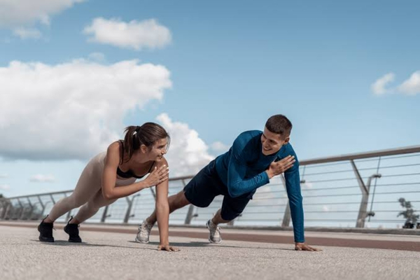 Plank Shoulder Taps